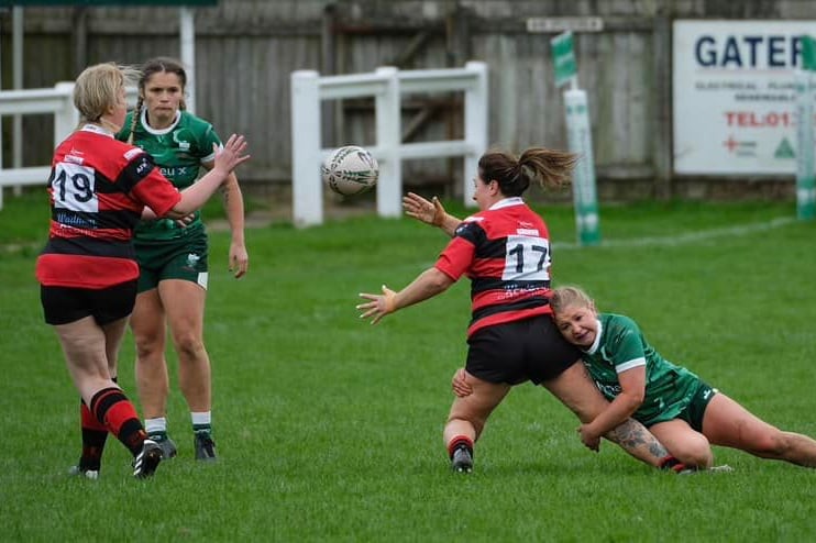 Vixens set up another attack against Sidmouth
