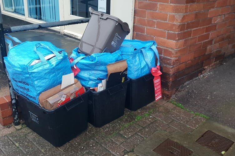 Pots and pans are to be collected in a recycling trial starting in Uffculme.