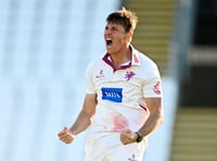 All-rounder Pretorius back with Somerset 