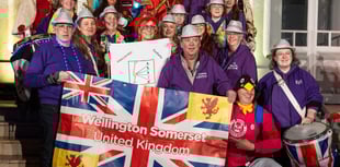 Majorettes join carnival parade in visit to Portuguese twin town