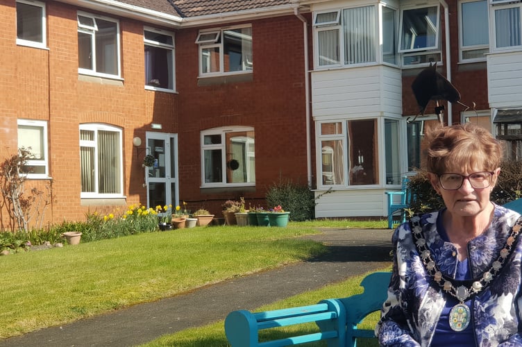 The Mayor of Wellington Cllr Janet Lloyd outside Abbeyfield's Ivy House.