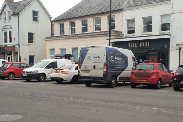 Claims over 'fights between drivers' over poorly marked parking bays