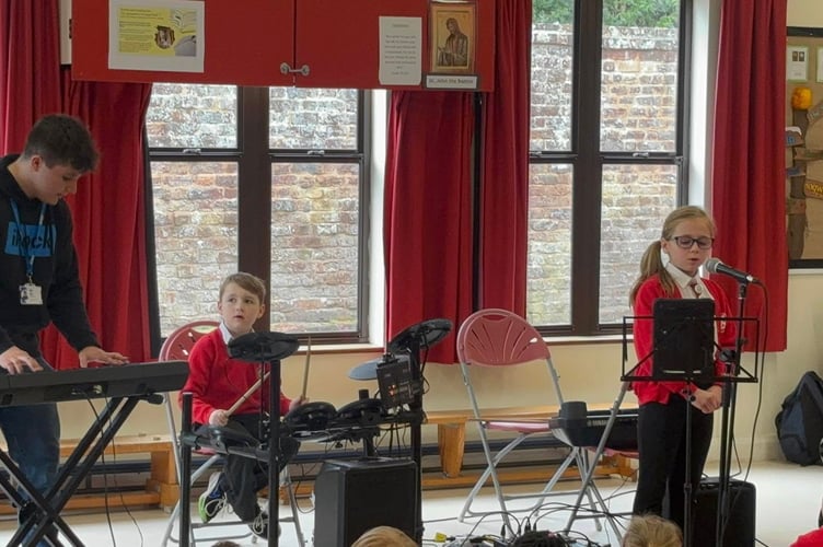 On Wednesday, March 26 St John’s C of E Primary school hosted a morning of music, showcasing student talent for peers, staff and families to enjoy. 