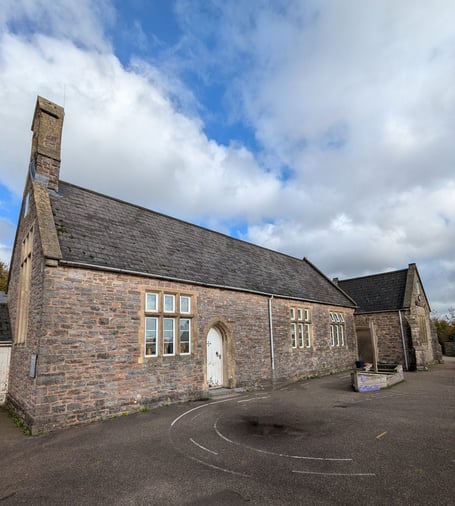 Webber's PTFA are hosting a quiz night fundraiser for the Holcombe Rogus village primary school