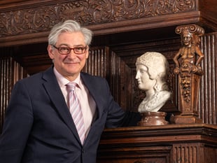Wellington shop to host 'value day' with BBC Antiques Roadshow expert