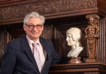 Wellington shop to host 'value day' with BBC Antiques Roadshow expert