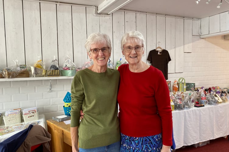 Linda Bennett and Susan Haddow have returned to Wellington’s Pop-Up Shop, this time to fundraise for Breast Cancer Research and to support Ukraine. 