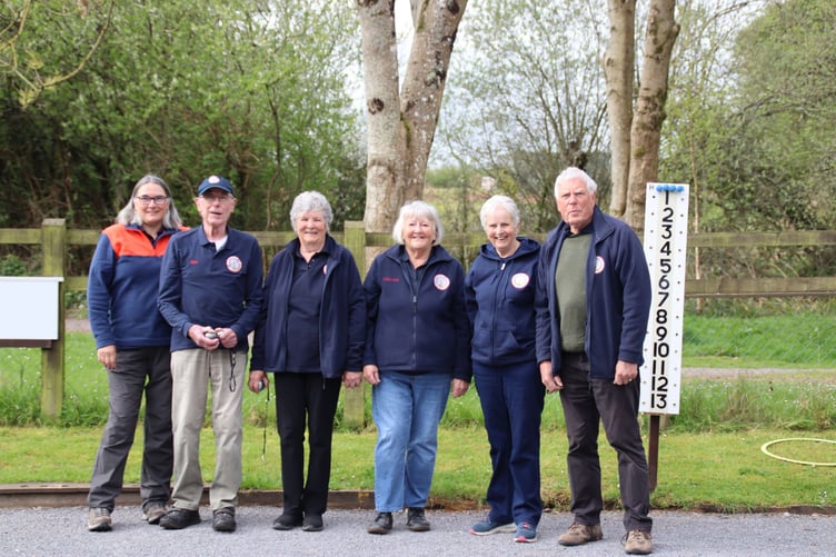 Monument, left to right: Kaye Clydesdale (captain), Ian Kingsley, Maggie Milton, Marion Jones, Sheila Philips, Mike Crew.