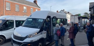 New Wivey to Welly bus arrives in town centre