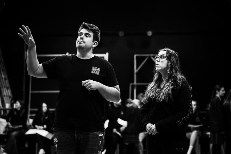 Dewey Finn (Cole) and Ms Mullins (Chard)