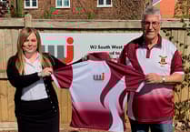 Westpark company presents shirts to Wellington Bowling Club