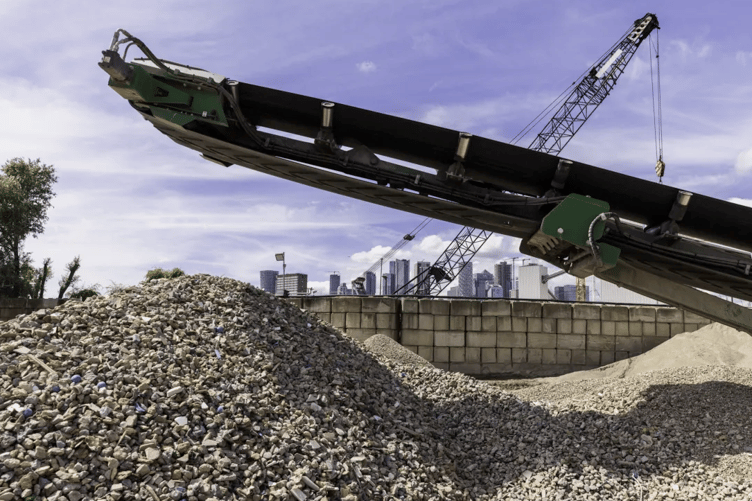 Aggregate Industries wants to extend its quarrying work near Uffculme. PHOTO: Holcim Group.