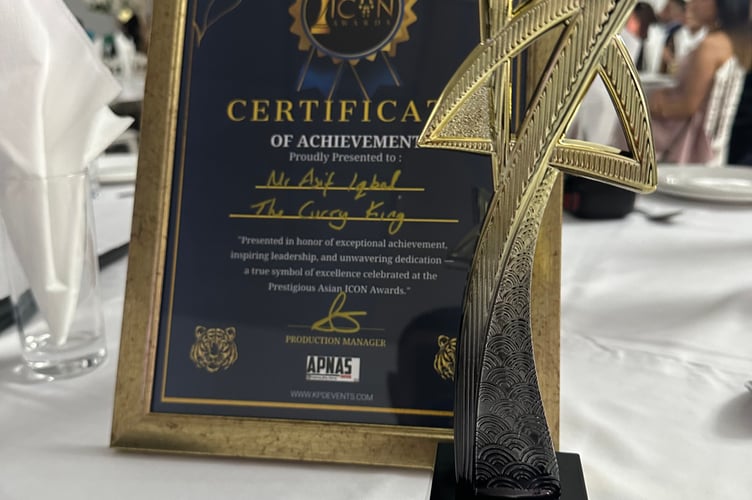 Asif Iqbal of Wellington Tandoori has been named the "Curry King" at the Prestigious Asian ICON Awards
