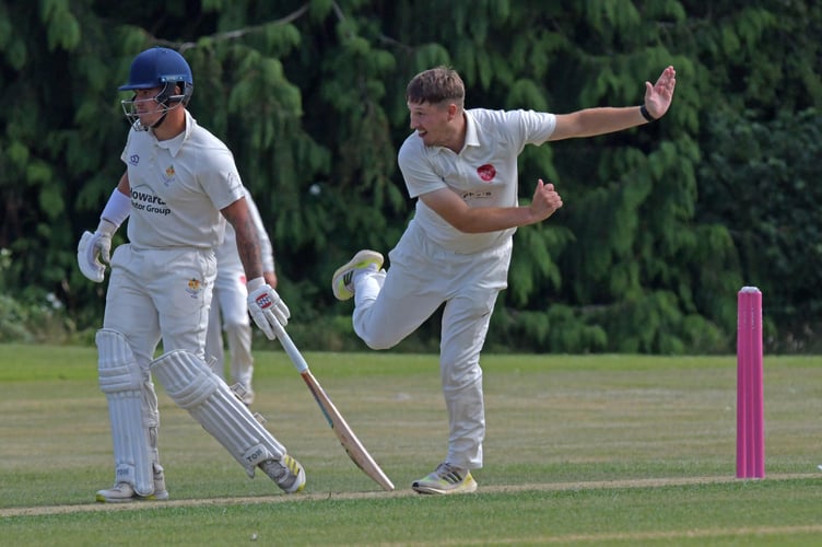 Wellington skipper Arron Campbell who took 3-27