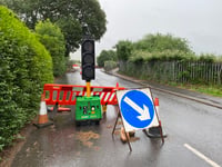Mayhem on bridge as temporary traffic lights stop working