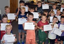 Wellington's Under eight footballers celebrate splendid season