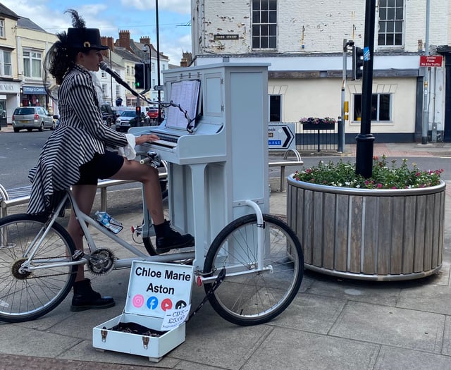 Piano Bike Girl comes to Wellington