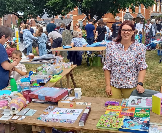 Hemyock Fete raises £1,200 for church