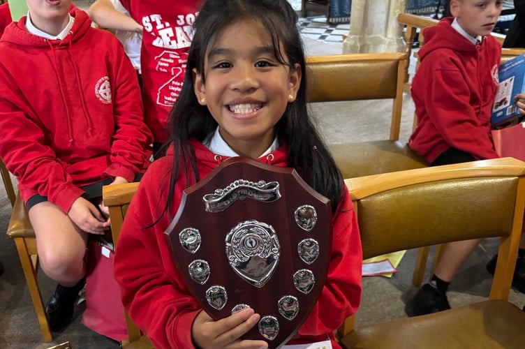 Students received awards for academic and social efforts in a trophy presentation for year 6 leavers