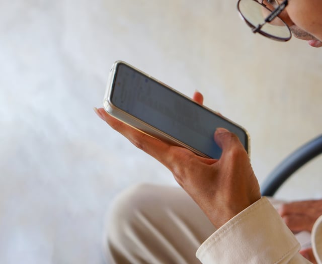 Council raise internet concerns for new community hub