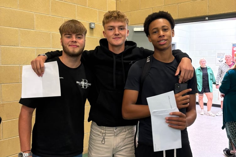Court Fields students celebrate GCSE results 