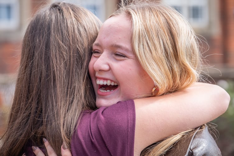 Wellington School Students Celebrate GCSE Results