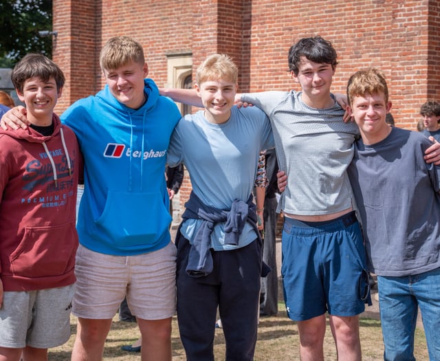 Wellington School celebrates GCSE results