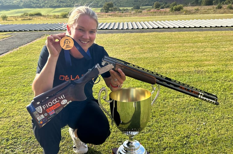 Abbey Ling - top of the shots!