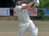 Wellington chase third successive victory 