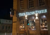Government alert might save only one in 10 Wellington people say pub customers