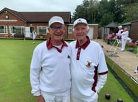 Wellington Bowling Club dodge showers to stage ten finals 