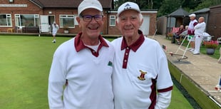 Wellington Bowling Club dodge showers to stage ten finals 