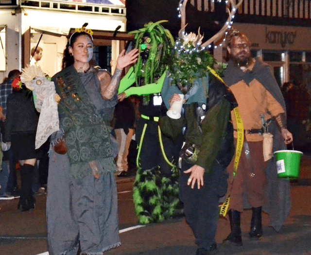Folk and custom parade joins carnival again