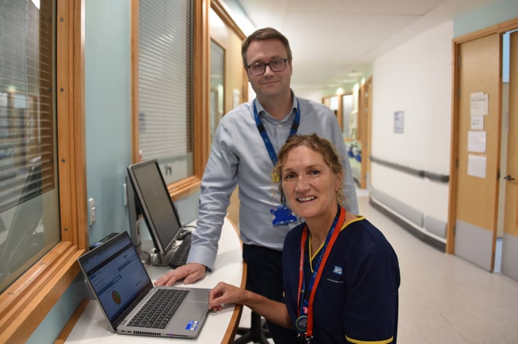 Dr Edward Keevil, clinical lead for acute pain, with Wendy Cruickshank, lead nurse for the acute pain team and vascular access team. 