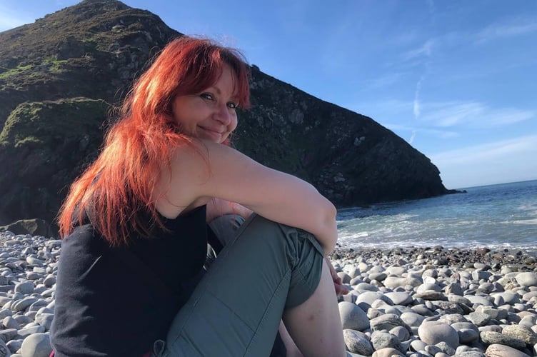 Sarah Grey.jpg