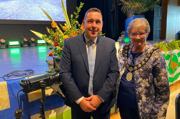 Darren Hill and Janet Lloyd at South West in Bloom 2025. 