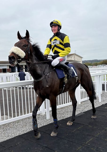 Order of the Dance made a winning stable debut under Jack Tudor