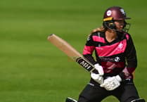 Keeper/batter Hazell extends contract with Somerset