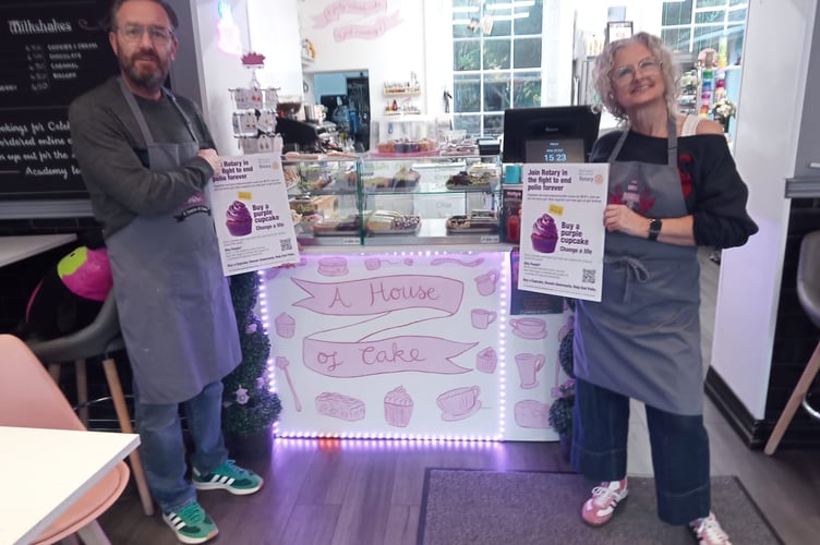 Chris & Lesley at A House of Cake, where Wellington Rotary Club raised around £3000 to fight polio.