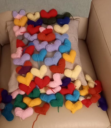 Thanks to the amazing support of a Wellington resident well over 700 hearts in all colours of the rainbow have been knitted and delivered to Christian Response to Eastern Europe, a Devon charity which takes humanitarian aid to Ukraine and Moldova. The hearts, small enough to fit in a pocket, are a reminder to recipients that there are many people who are thinking of and praying for them.
