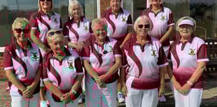 Robins squeeze home by one shot against Swallows