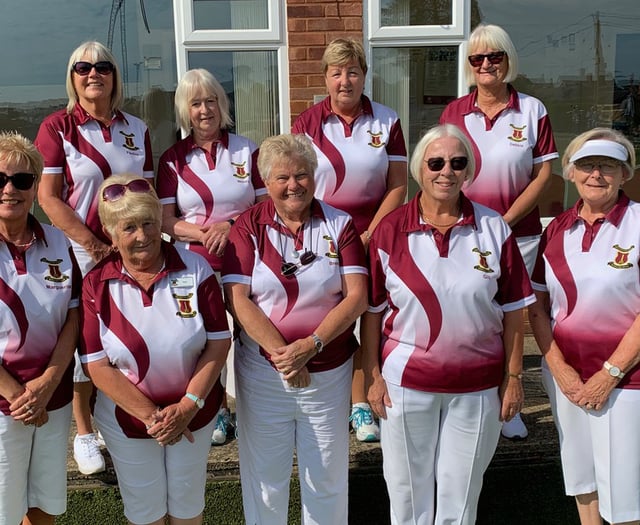 Robins squeeze home by one shot against Swallows