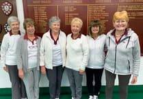 Wrens in full flight against Doves in bowls match