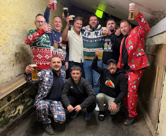 Bell Green to face rivals Mowers in final 