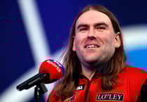 Searle up to eighth in world darts rankings after semi-final showdown