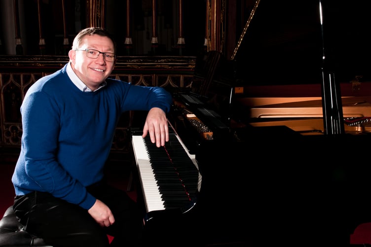 Organist David Davies is to perform again in Wellington's St John's Church to help raise funds for its organ maintenance and improvements.