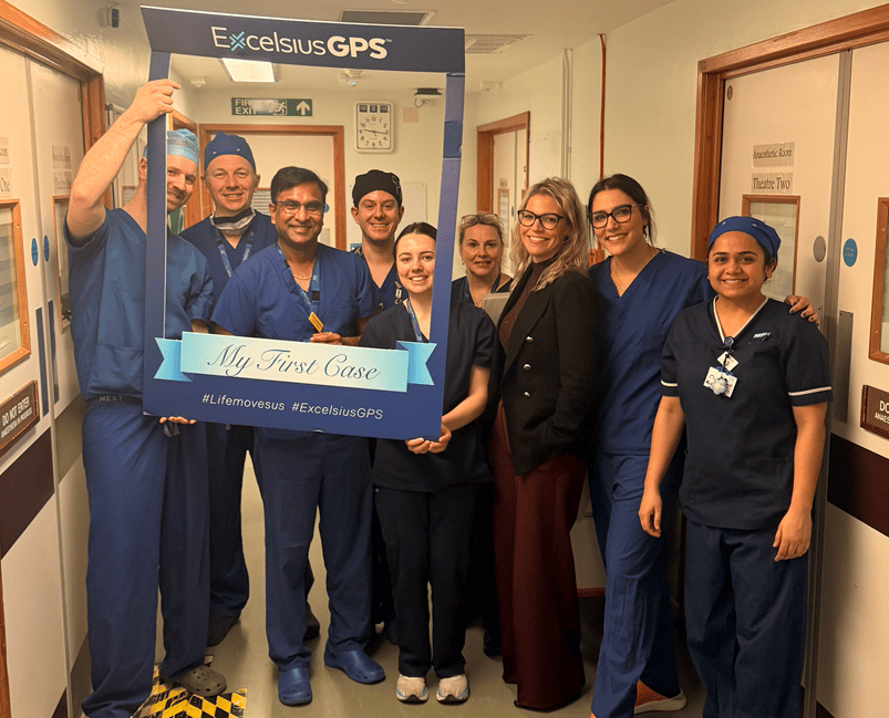 Robot helps surgeons perform spinal surgery