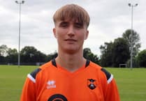 Wellington reach semi-finals of Les Phillips Cup