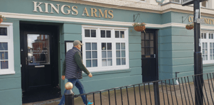 Rolling out new early years support programme