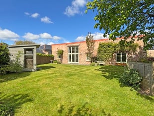 Converted cowshed with southerly facing private garden